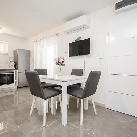 Josy Apartment Šibenik