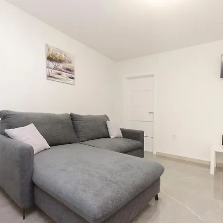 Apartment Josy Šibenik